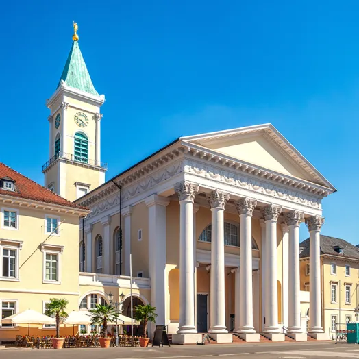 Stadtkirche in Karlsruhe | Maklervergleich | Maklerempfehlung